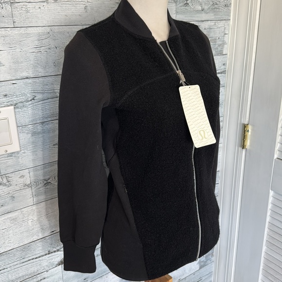 LULULEMON ATHLETICA STAND OUT SHERPA JACKET